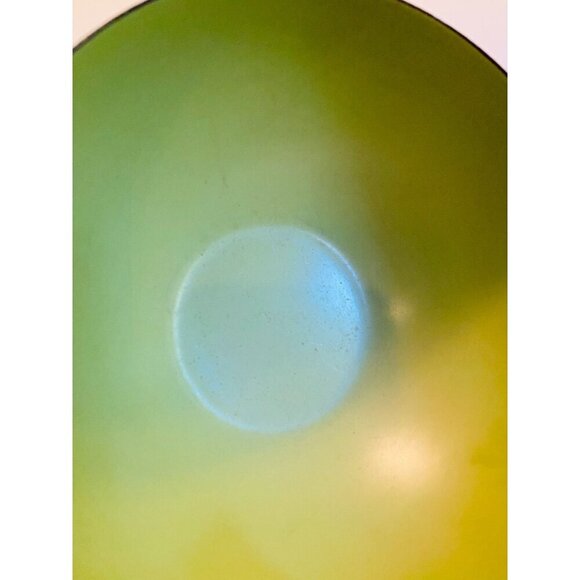 Vintage Cathrineholm Lotus Bowl, 8", Avocado Green and White Enameled Steel Bowl - Picture 6 of 9
